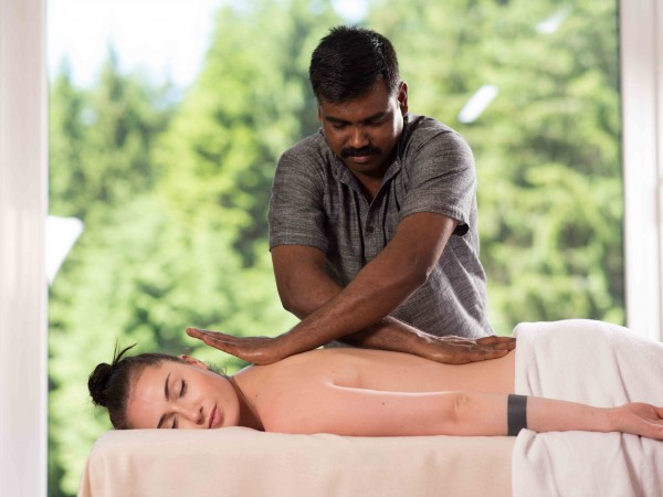 AYURVEDA FÜR DEN RÜCKEN