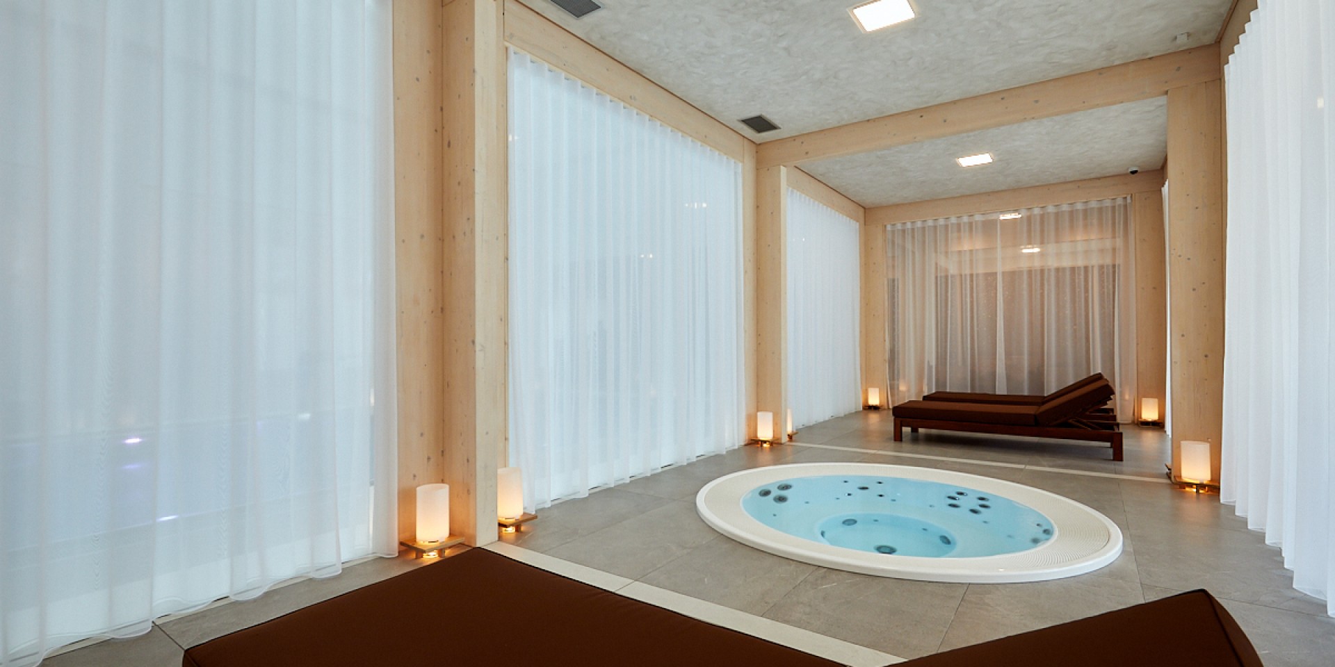 PRIVATE WHIRLPOOL